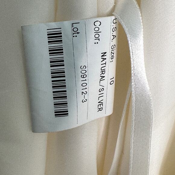 NWT- Wedding gown, strapless, ivory - Picture 8 of 16